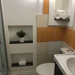 Apartment O&b