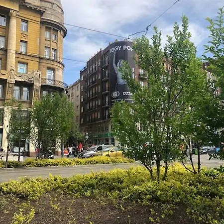O&b * Budapeszt
